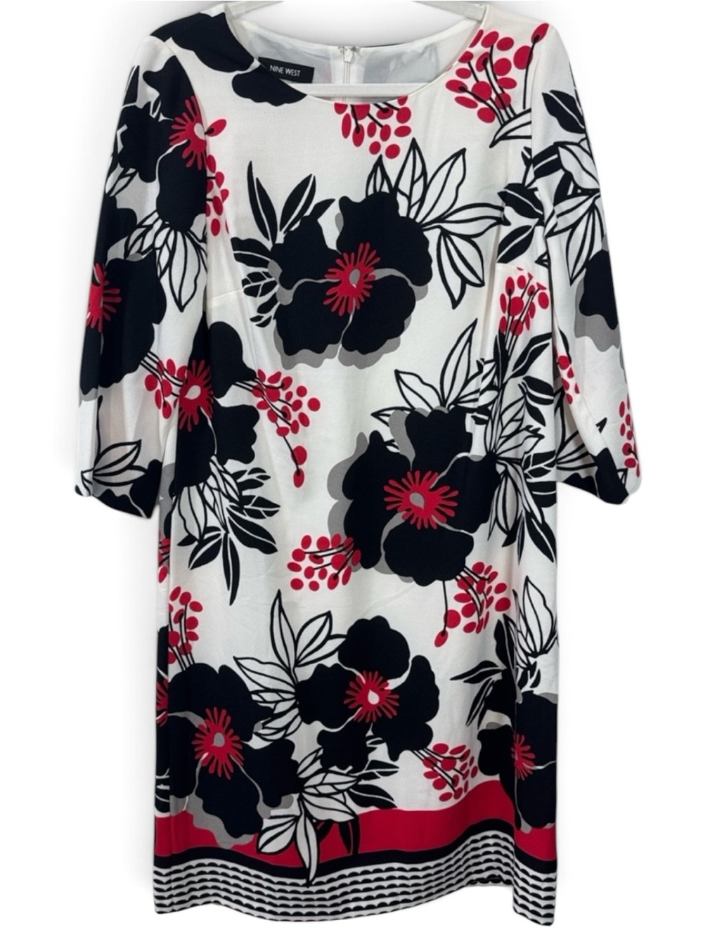 Nine West White Floral Shift Dress with Black & Red Floral Accents - Size 10